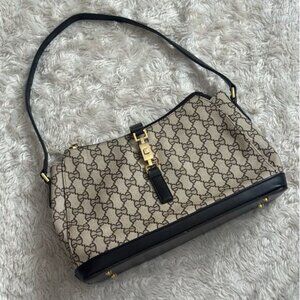 Cute Neutral Buckle Clasp Shoulder Bag Gold Hardware Faux Leather